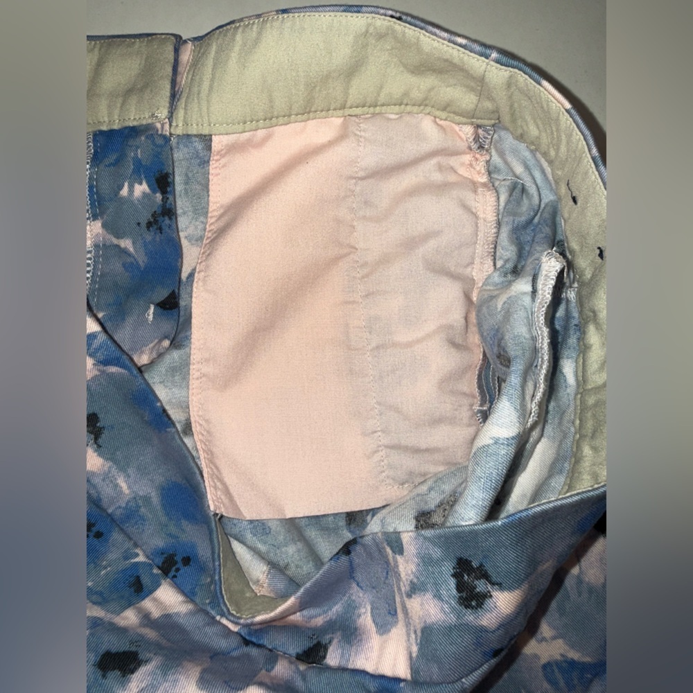 J. Crew Watercolor Floral Chino Shorts Size 2 Pink Blue 100% Cotton Preppy - Picture 3 of 12